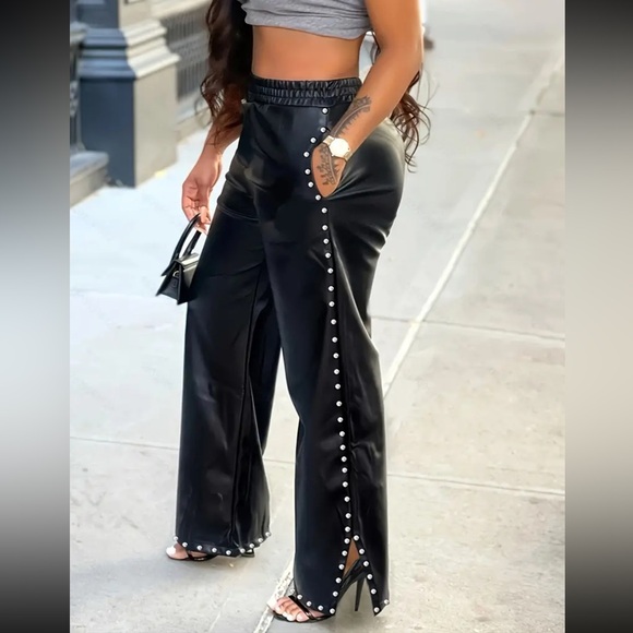 NEW WOMENS ELASTIC WAIST FAUX LEATHER PANTS SIZE MEDIUM - Picture 2 of 6